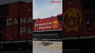 CP 7049 junto con una SD70ACe de KCSM al mando de este Miselaneo ✨️.
