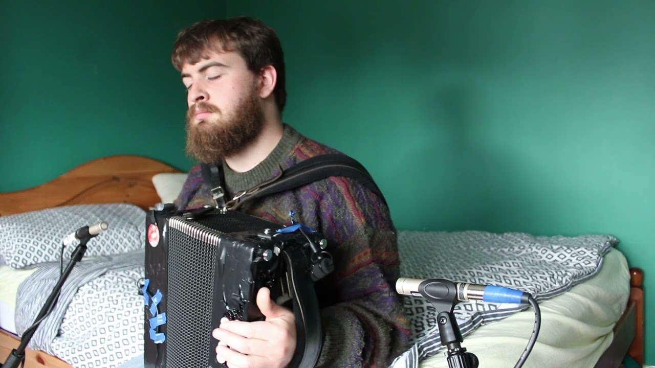 Sleamhnán Noa - Owen Williams