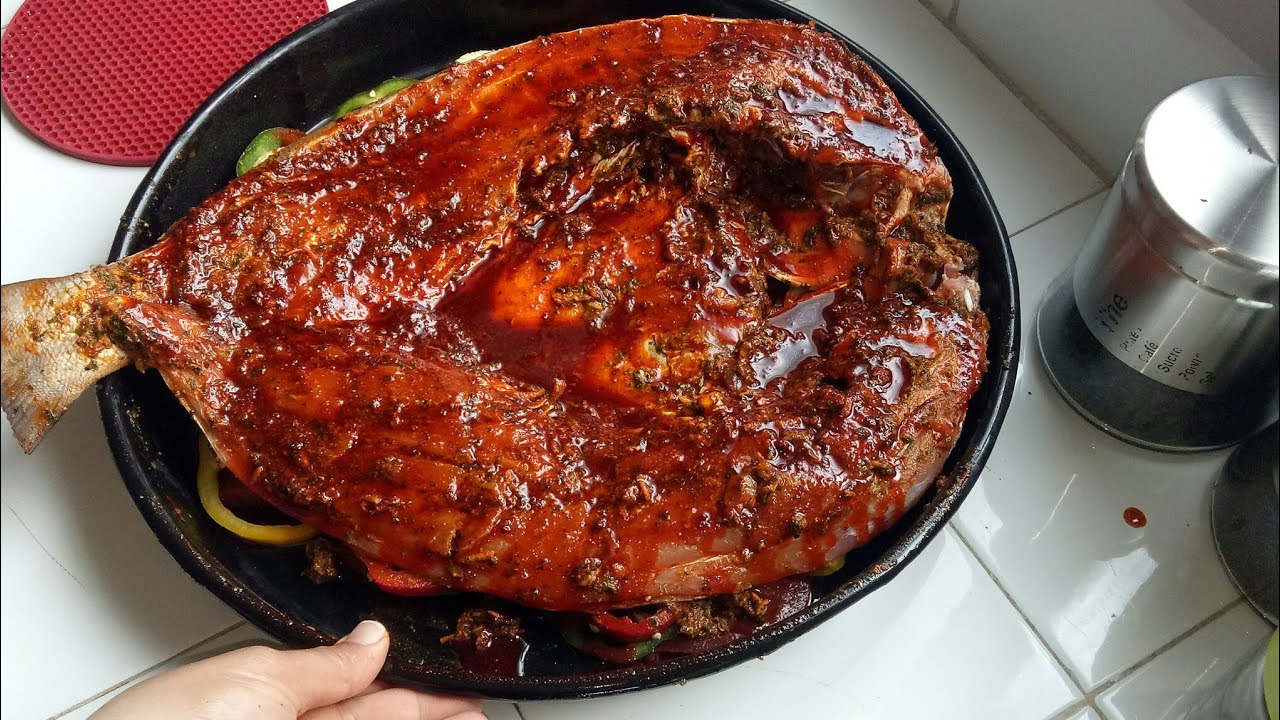 صينية الحوت او السمك في الفرن سهلة بسيطة كتجي لذيذة ومجمرة