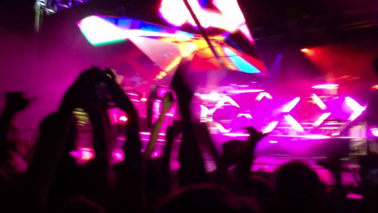 On Top - Flume @ Infinity Prism Tour Sydney 2014