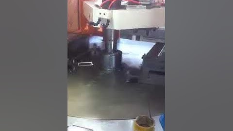 Rotary table vertical injection machine