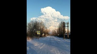 Вулкан Безымянный Выбросил Пепел На Высоту Более 15000 Метров 20.12.2017