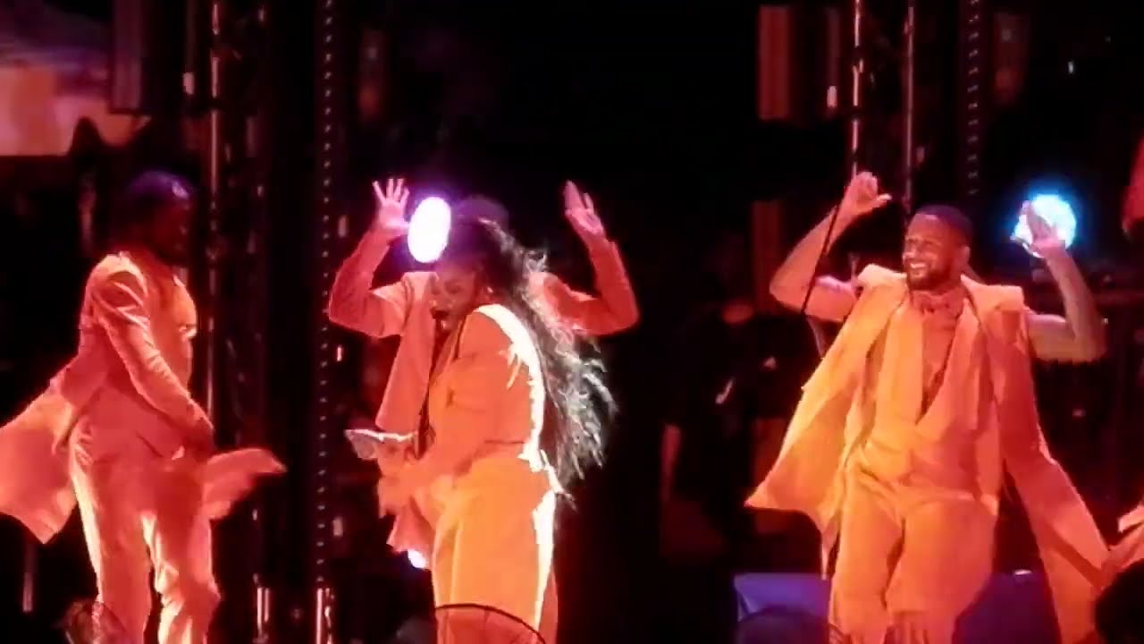 'Miss Jackson' Janet - "When I Think Of You", "R&B Junkie" Medley (LIVE) @ CMF 2022