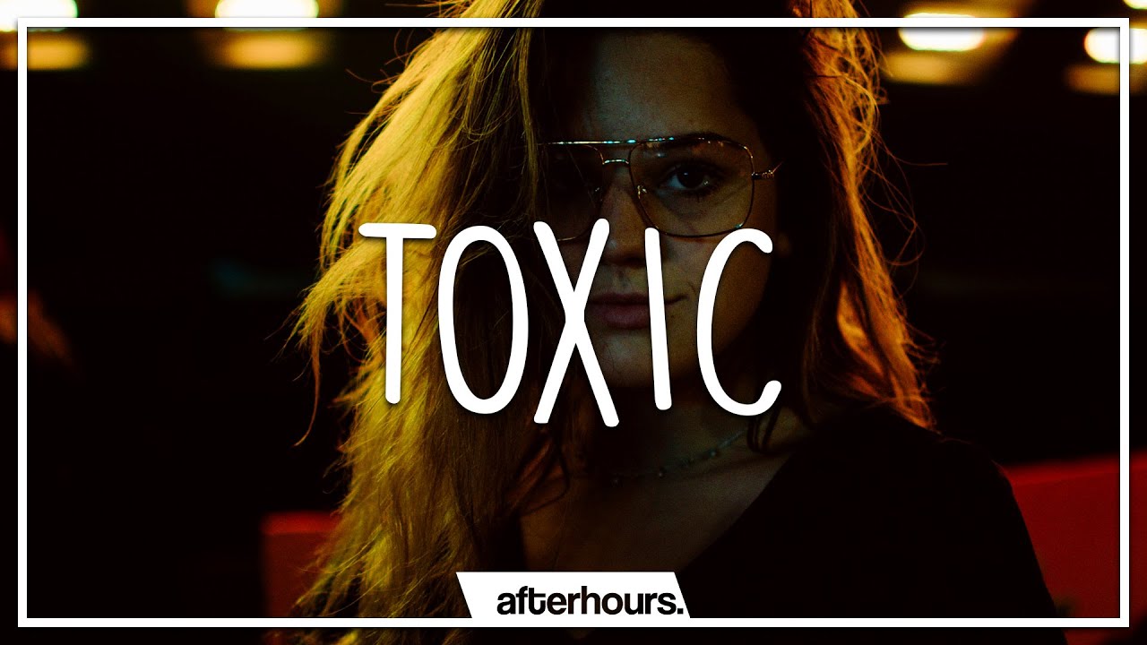 Hurt песня toxic. Токсик песня. Песня токсичная.