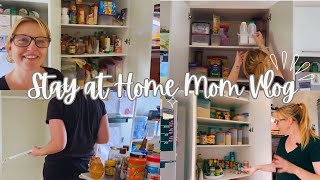 A realistic Pantry Clean. How to organise and declutter a Non Aesthetic pantry!