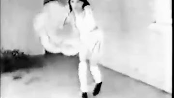 СТАТИК ИН ЗЕ ХОЛУЕИ.