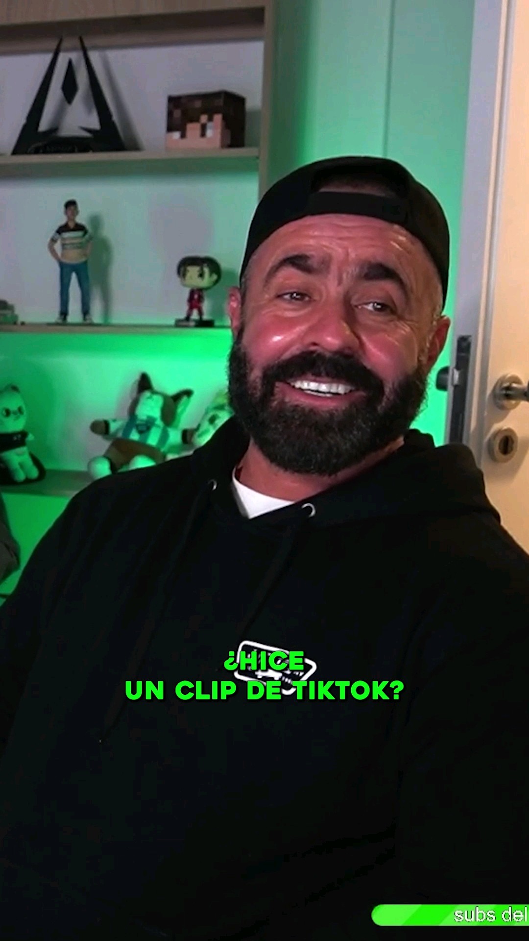 hizo un clip de tiktok