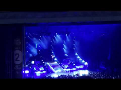 Look What God Gave Her! Thomas Rhett DTE 6-20-19 Opening Song
