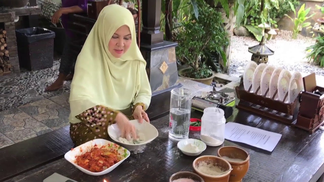 Resepi Ayam Goreng Berempah - YouTube