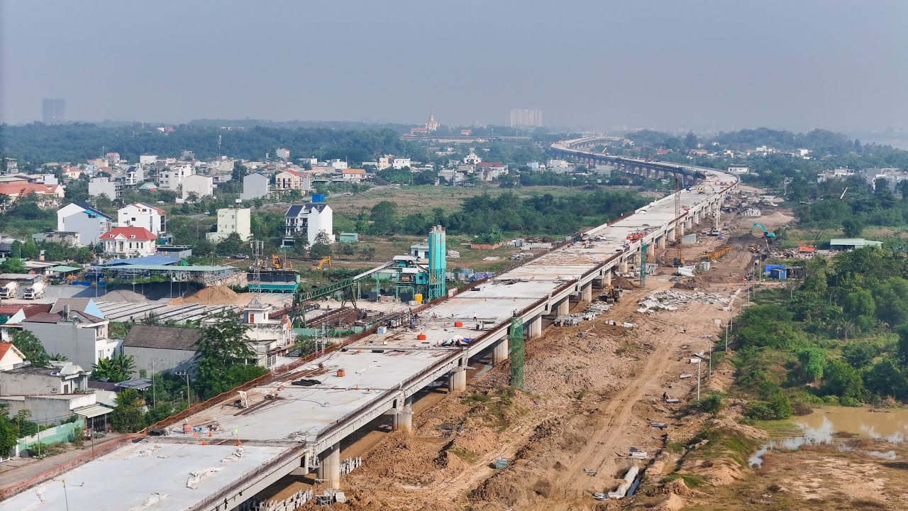 Đường Vành Đai 3 đoạn từ Vinhomes Grand Park ra Tân Vạn ngày 02/01/2026.