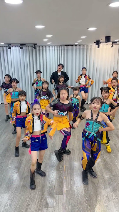 Who dances the best? | Follow Me | Trend MENTE MÀ TOMA TOMA - BABY WARRIORS #dance #rumi #zoey #mira