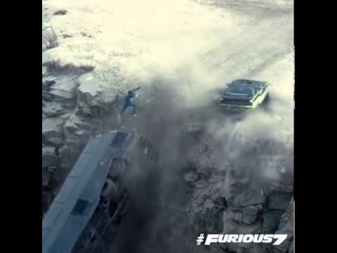 Fast & Furious 7 - Brian's Bus Jump