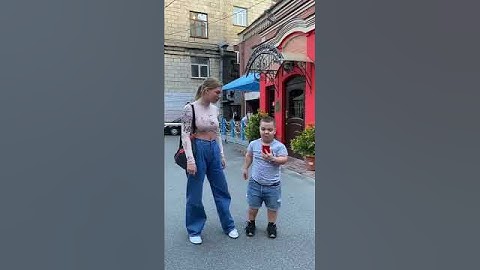 Tik-Tok: Поцелуй или пощёчина ?