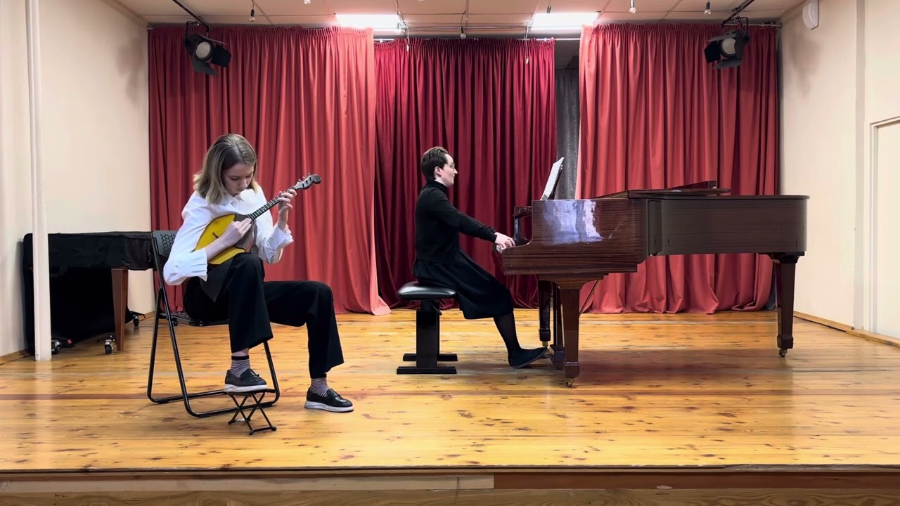 РНП «Как ходил, гулял Ванюша», обр. С.Федорова, исп. Булатова Алина