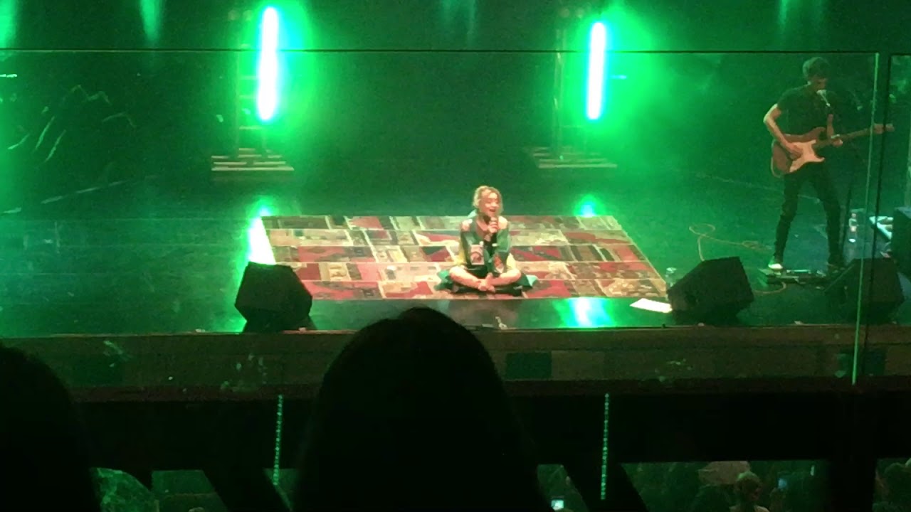 Karol Sevilla - Que Se Pare El Mundo Tour - São Paulo - 02/12/18 - ( Pensándote)