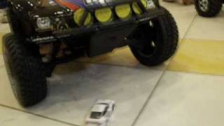 Kyosho dnano 1/43 under HPI Baja 5T