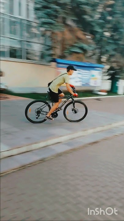 #велосипед #стант #дроп с лесенок прям в толпу - YouTube