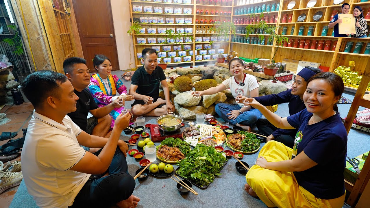 Xuyên Việt về Mèo Vạc ăn toàn món ngon ở Làng H'Mông cùng A Hải Sapa TV A Nguyễn Tất Thắng Song Hỷ