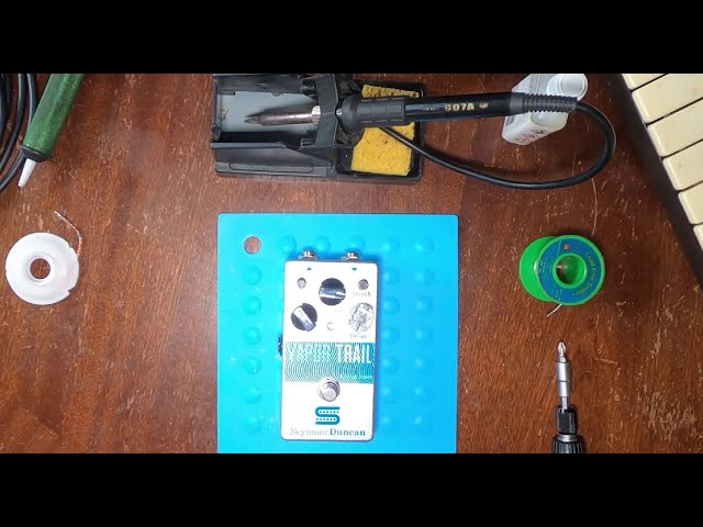 Seymour Duncan Vapor Trails repair - YouTube