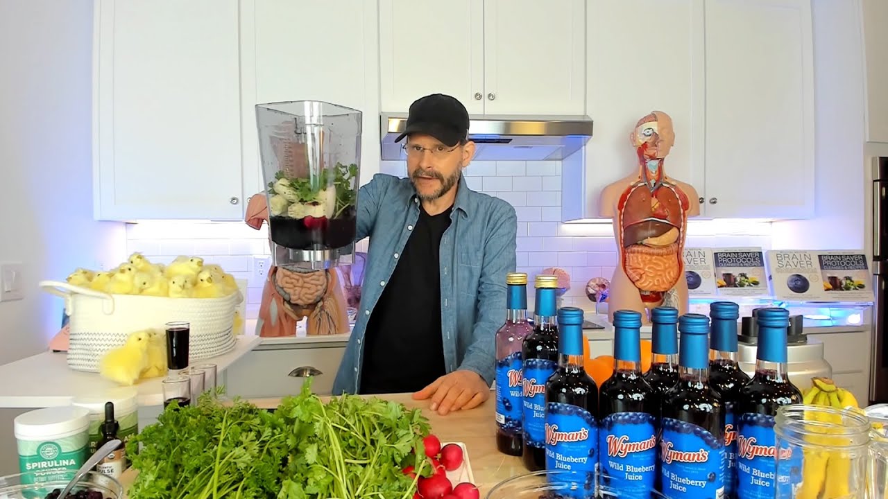 Heavy Metal Detox Smoothie & Extractor Smoothie - Day 1 Medical Medium Wild Blueberry Challenge