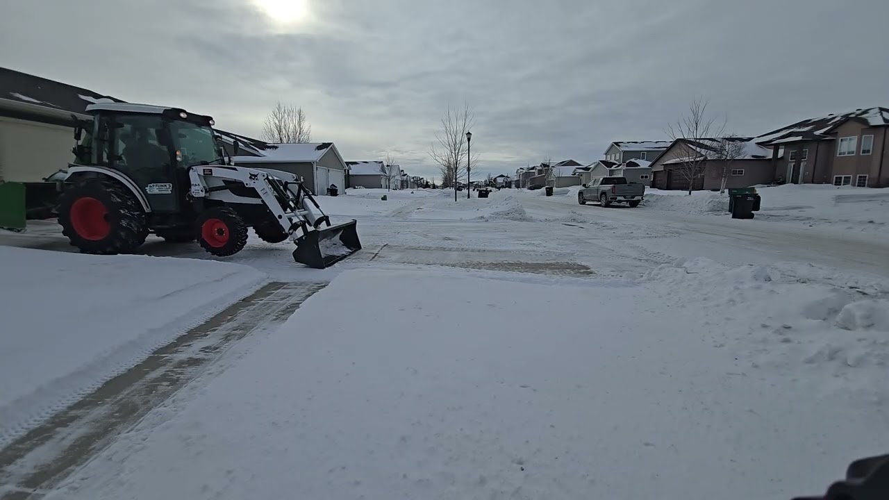 Cleaning Up Driveways With the Bobcat CT5550 
