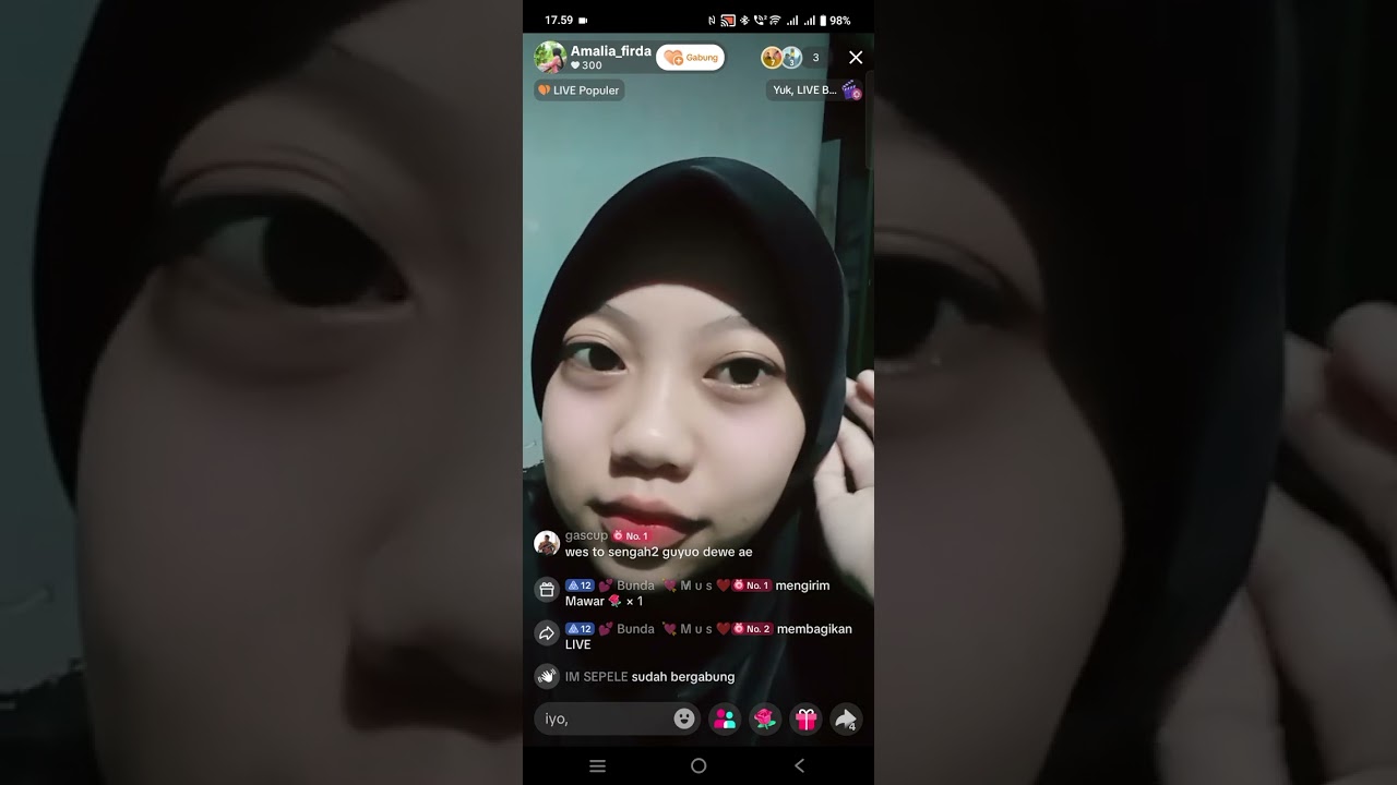 Momen menyenangkan, ngabuburit bareng dede FIRDA