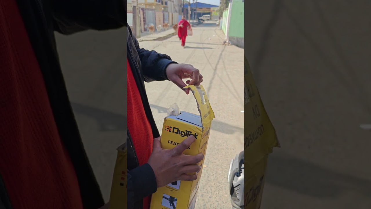 85/100 Phone and camera stand 😉☘️👀