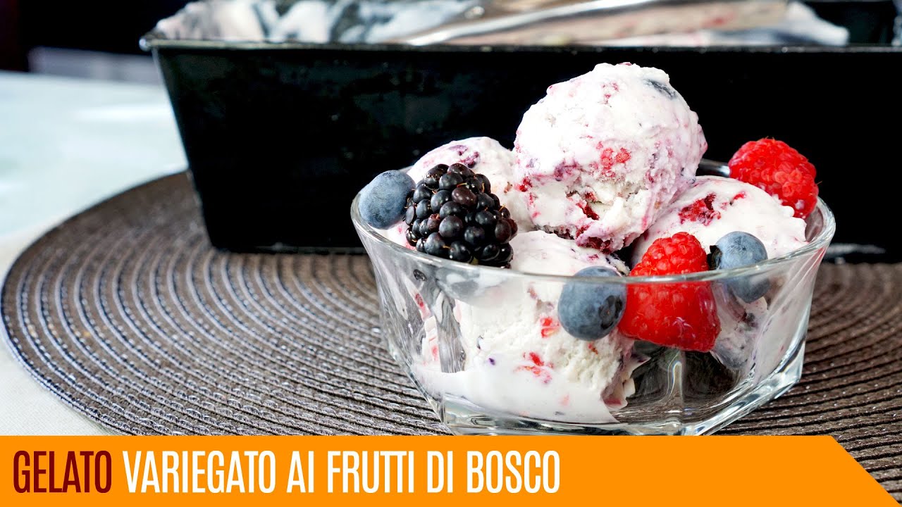 Gelato fatto in casa facilissimo: variegato ai frutti di bosco - Le video ricette di Lara