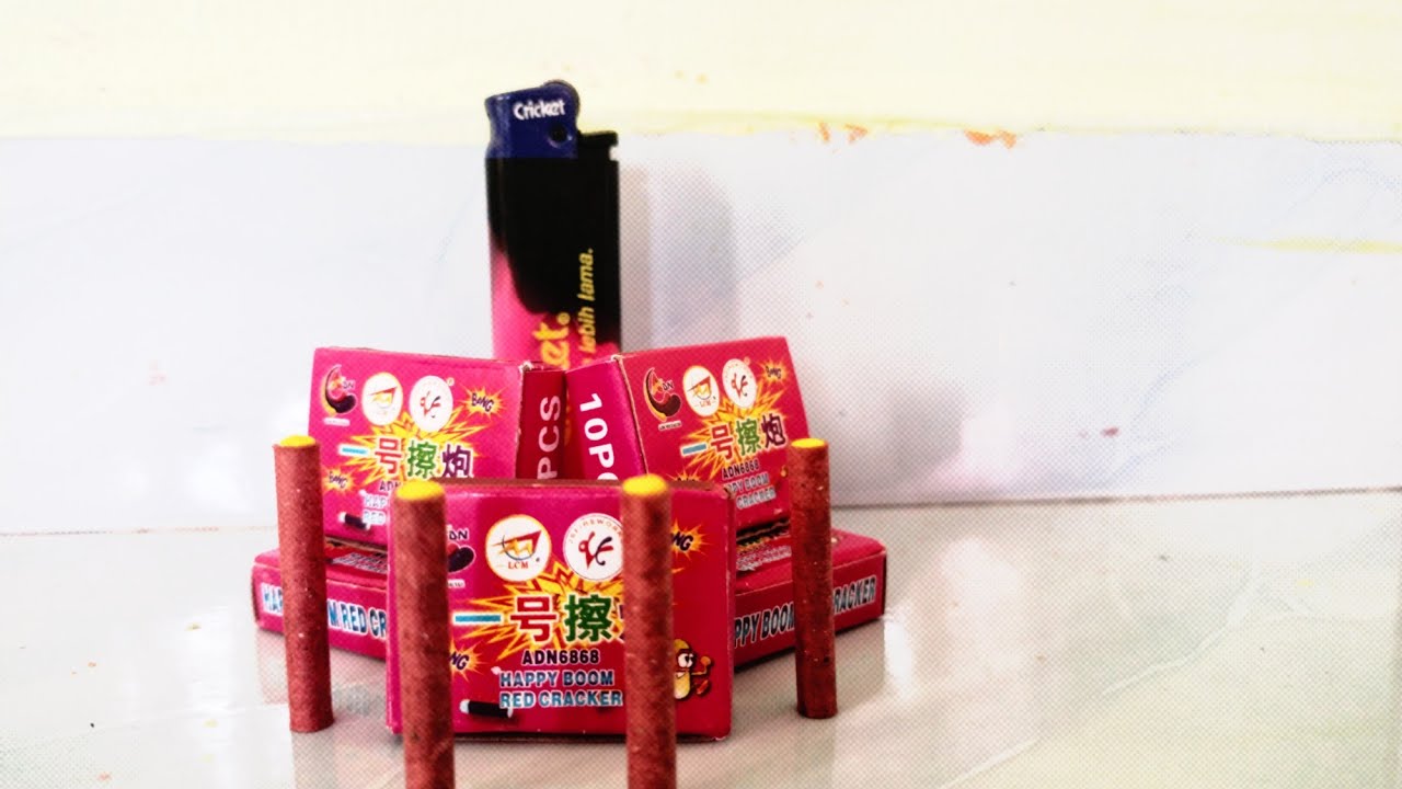 Buntutnews Fireworks And Firecrackers Found To Be Sold In Tesco Malaysia Causes Heated Discussion Online