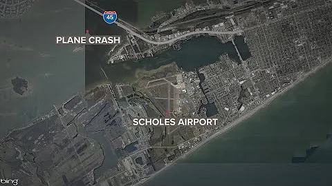 Plane crashes near Galveston Causeway