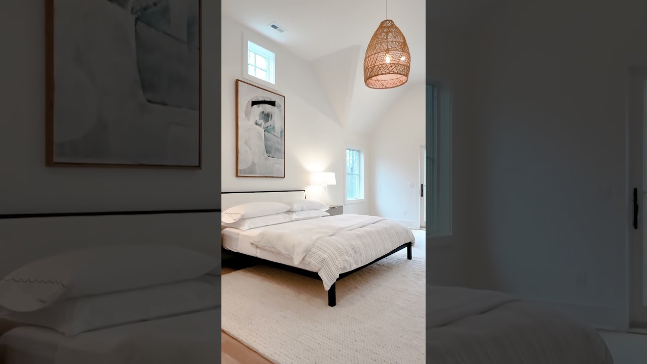 Modern Colonial Farmhouse in New Canaan, CT. 5 bedrooms, 4.5 bathrooms, 5,800 sq ft. $3,595,000.