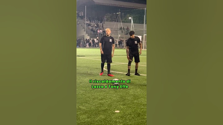 Lazza e Tony Effe si scaldano prima del calcetto organizzato da Drillionaire  #lazza#tonyeffe#calcio