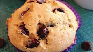 The Best Chocolate Chip Muffins!!