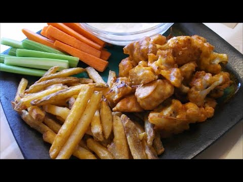 Cauliflower Buffalo Wings & Blue Cheese Dip (Vegan)