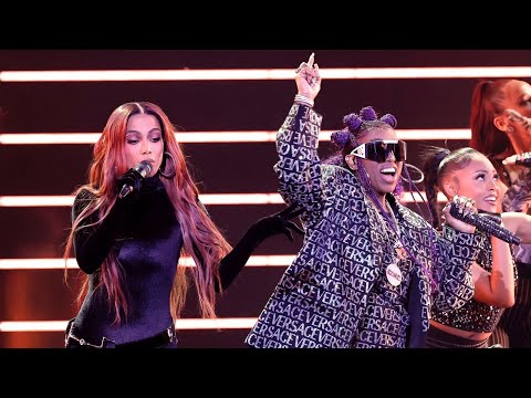 Anitta – “Envolver” & “Lobby” featuring Missy Elliott live at the 2022 American Music Awards (AMAs)