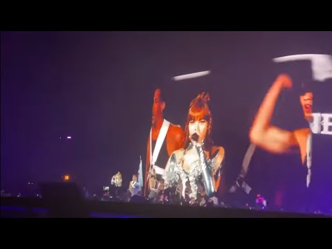 Blackpink Coachella 2023 "MONEY" of lisa full -Fancam W1 Live performance (changed lyrics)🔥in 1080p