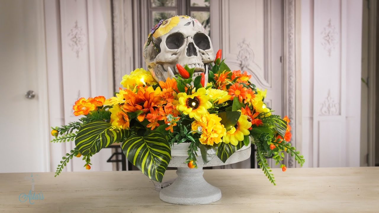 Day of the Dead flowers a floral wreath & a decorative skull! YouTube