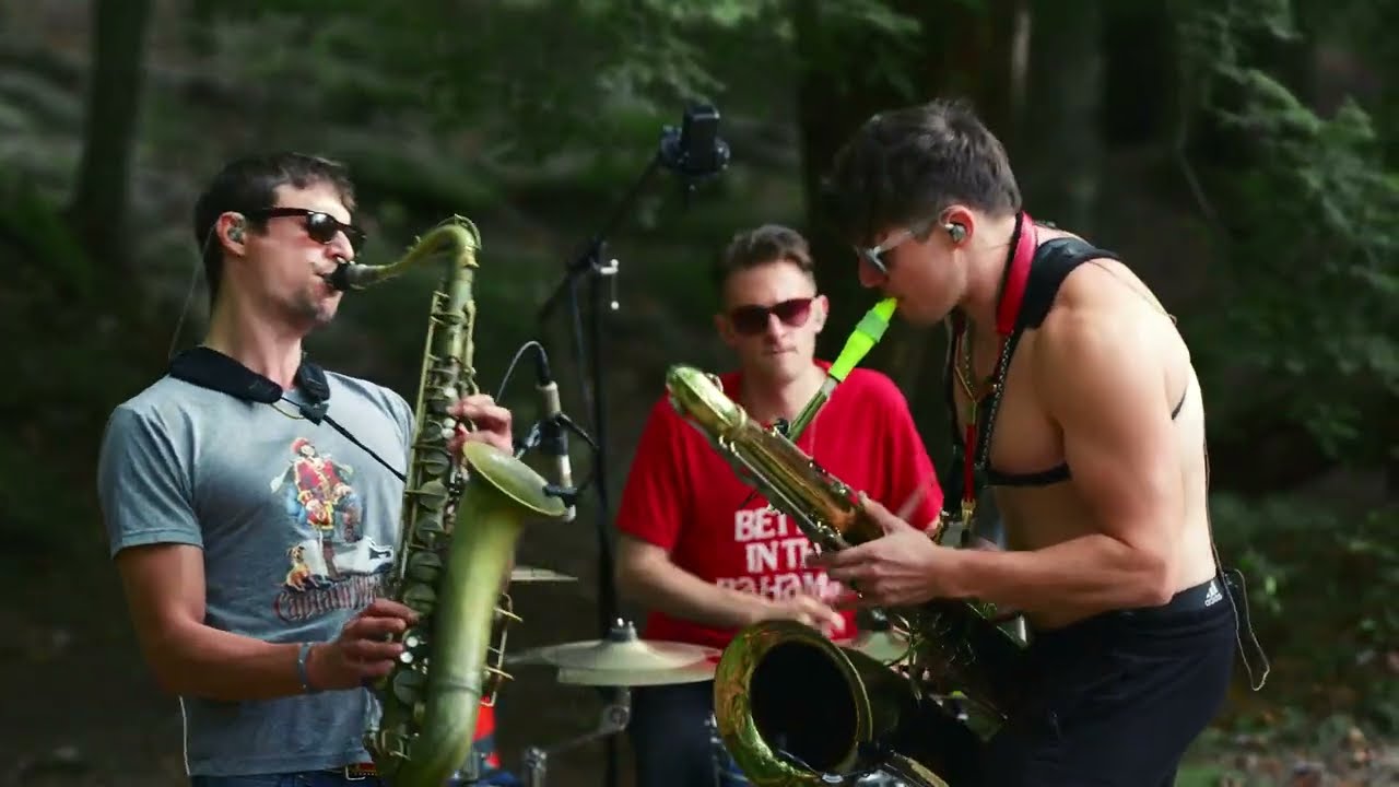 Moon Hooch performing in Peninsula, Ohio