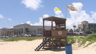 Yellow flag rip current warning in Galveston on Fourth of July