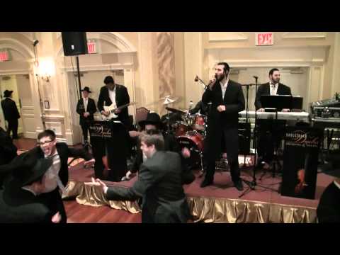 Beri Weber Singing With The Shloime Dachs Orchestra