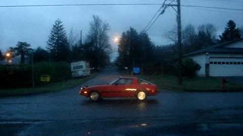 1984 mazda rx7 gsl-se 13b doing donuts