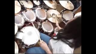 Download lagu PRAHARA RUSAKING JAGAD~Bunga Bangsa (pertunjukan didepan drummer terbaik Indonesia) #rockneverdies