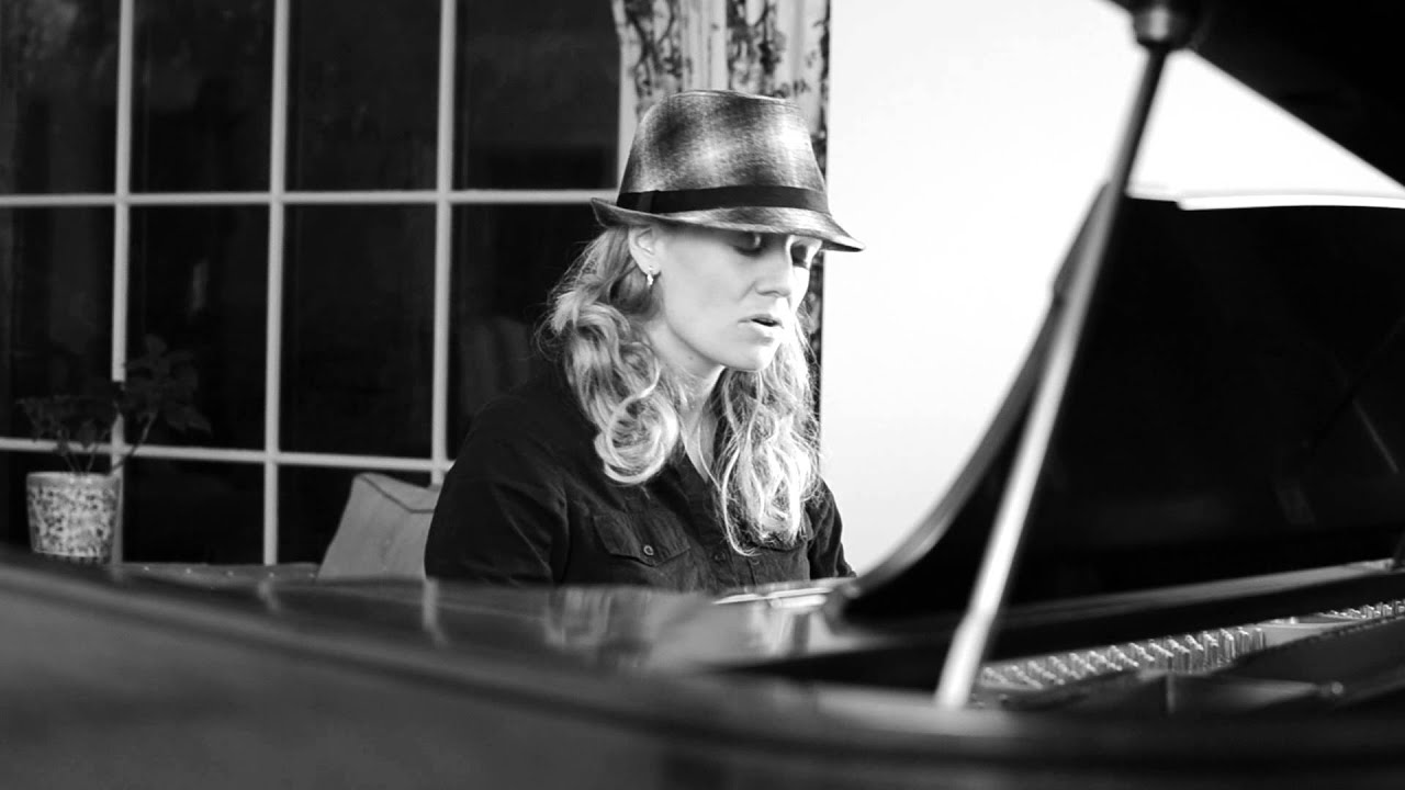 Adele: Someone Like You [Performed by Katie Todd]