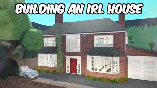 BUILDING A REAL LIFE ENGLISH HOUSE IN BLOXBURG