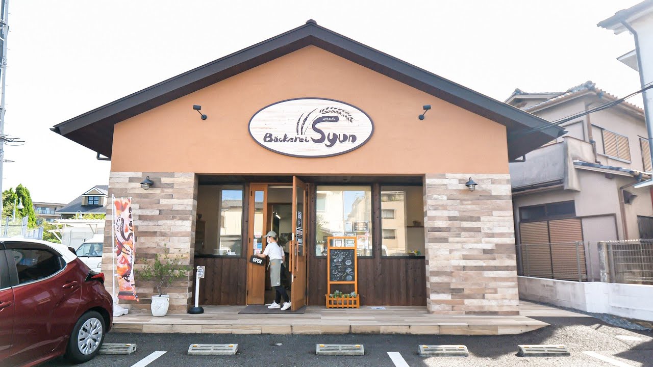 深夜２時から始まる行列必至の地元繁盛店ベーカリー！圧倒的な数と安さを誇る町パン屋４選