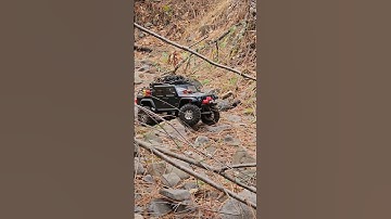 Axial SCX10iii #Jeep Gladiator 10th #Scale #RC Mountain Creek Bed #Trail Off-road