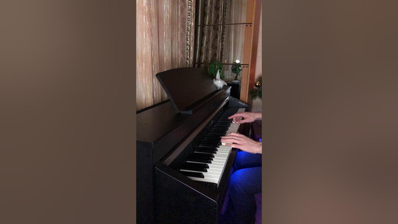 баста сансара на фортепиано. баста моя игра на пианино обучение. баста пианино. подзвучка рояля на концерте. баста пианино.