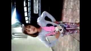 Minha Mae E Minha Prima Dançando , Ops Peraí