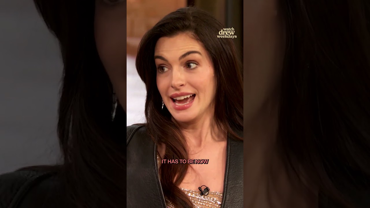Anne Hathaway: "Another 'Princess Diary' Film HAS to Happen" | #Shorts