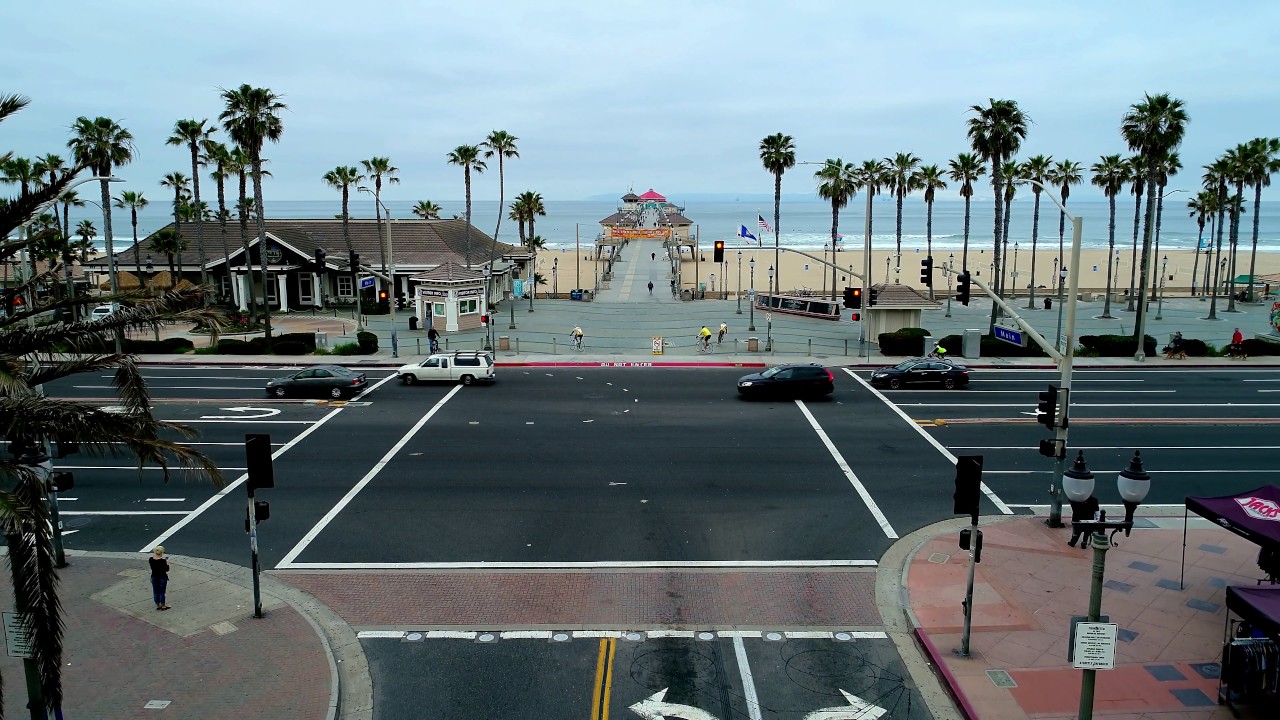 Main Street - Huntington Beach, CA - Tuesday, April 4th, 2017 @ 7:45am ...